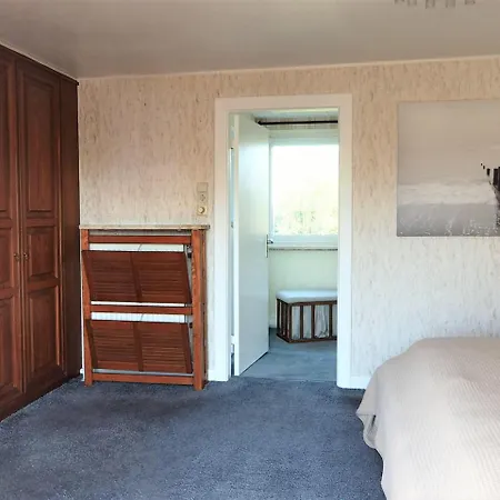 Einfamilienhaus Awh 005 別荘